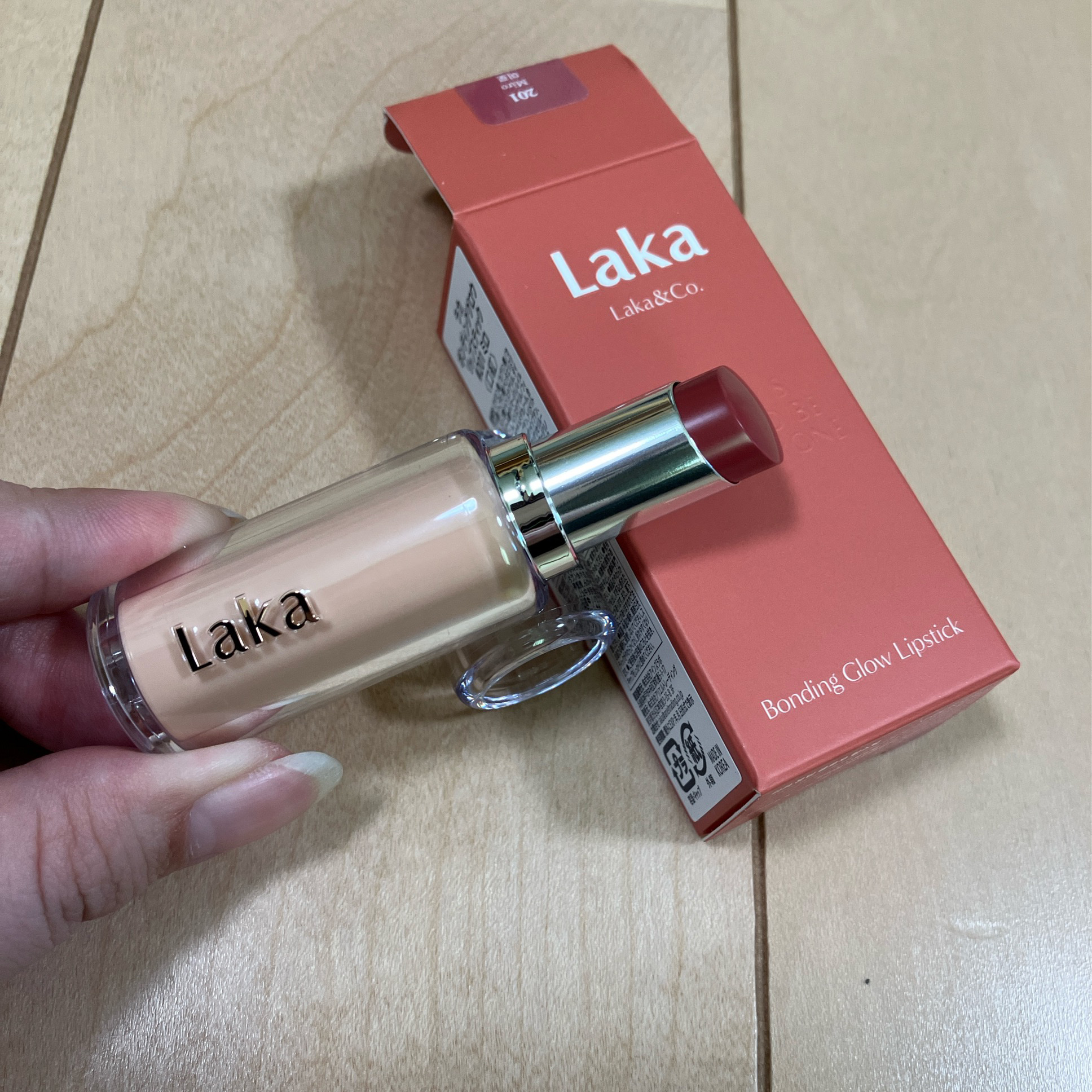 ボンディンググロウリップスティック/Laka/口紅を使ったクチコミ（1枚目）