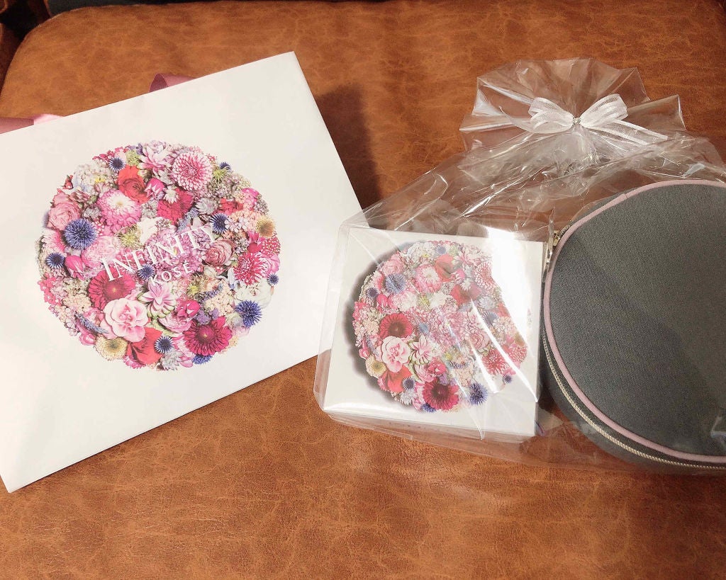 ロイヤルフラワーコレクション VIII コンパクトパウダー/インフィニティ/プレストパウダーを使ったクチコミ(3枚目)