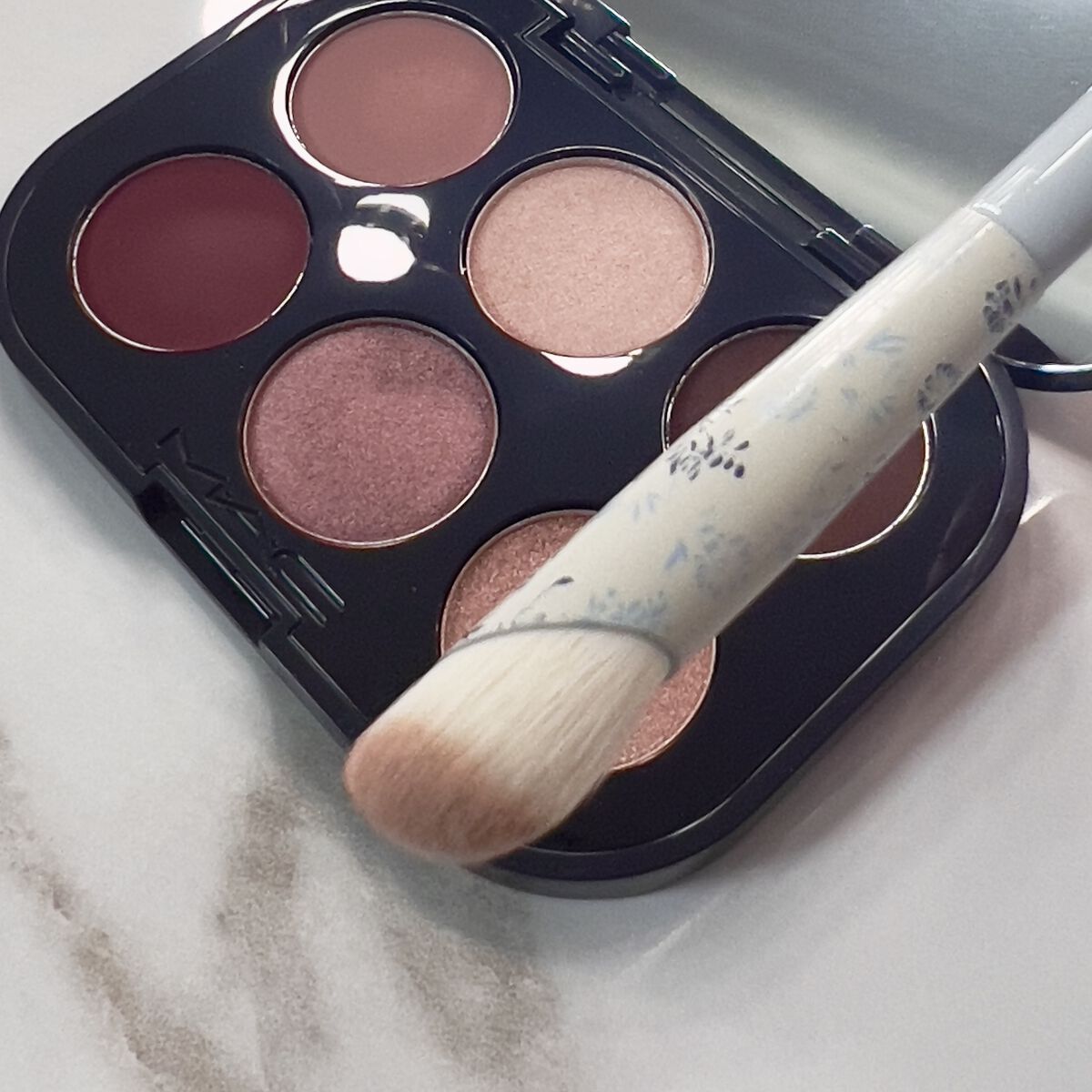 コネクト イン カラー アイシャドウ パレット × 6/M・A・C/アイシャドウパレットを使ったクチコミ（2枚目）