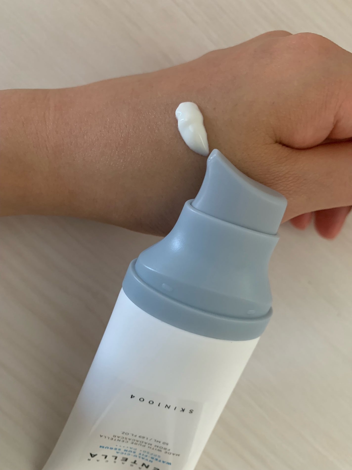 ヒアルーシカ ウォーターフィット サンセラム/SKIN1004/日焼け止めローションを使ったクチコミ(1枚目)