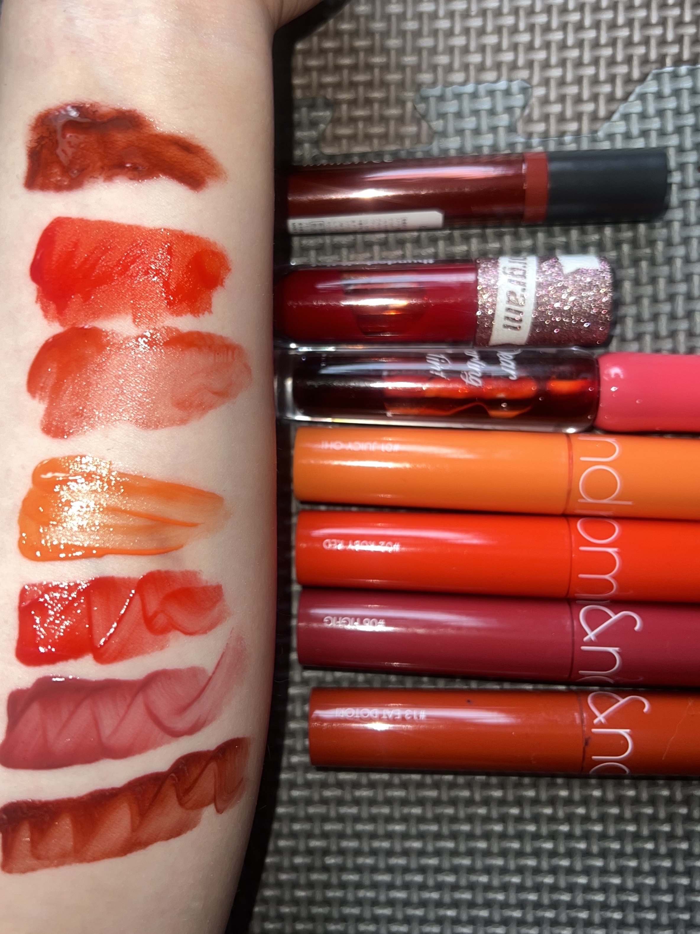 ビビッド オイルティント 5/innisfree/リップグロスを使ったクチコミ（2枚目）