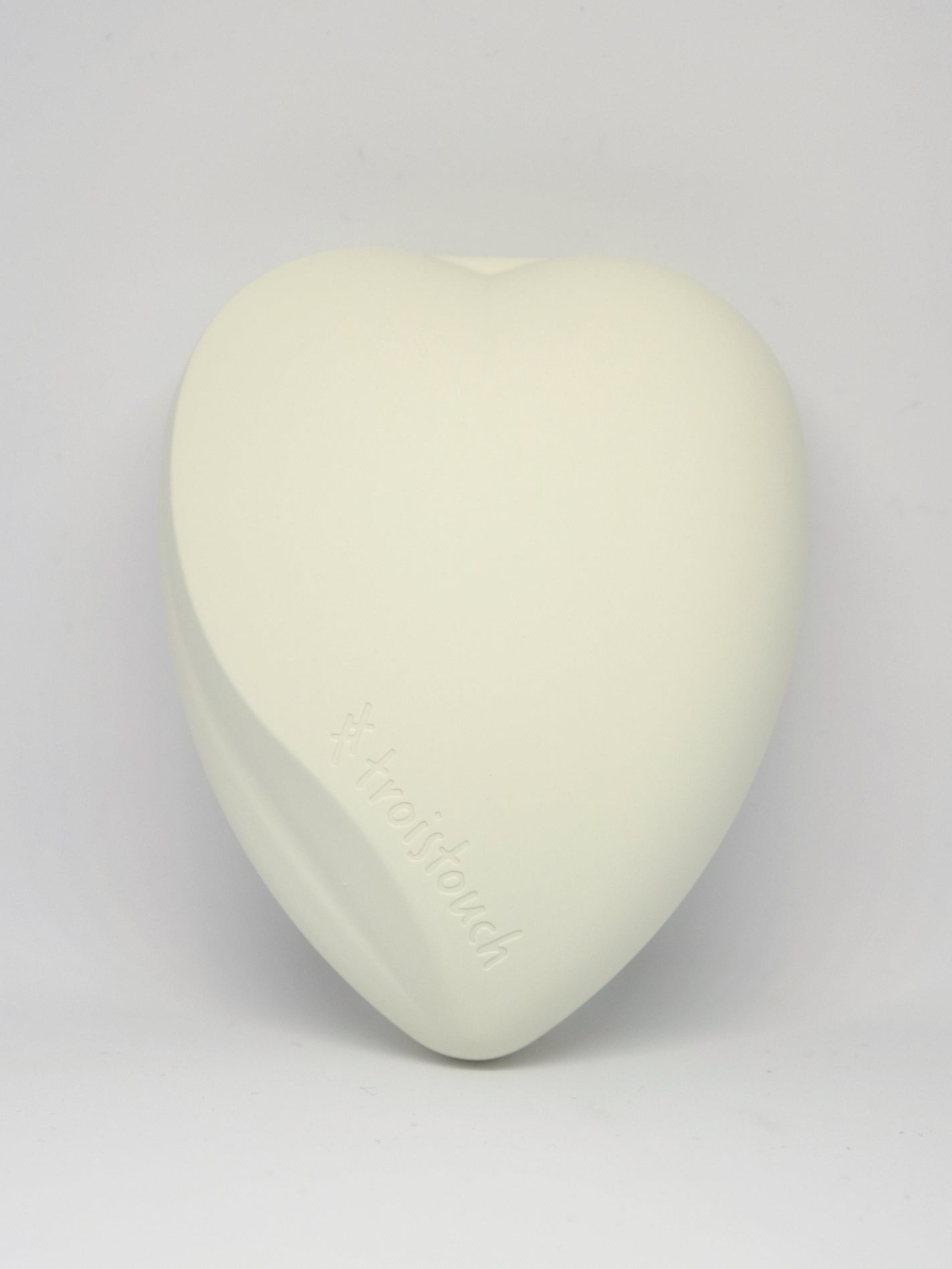 トワタッチ ハートクッション マットカバー/troistouch/クッションファンデーションを使ったクチコミ(5枚目)