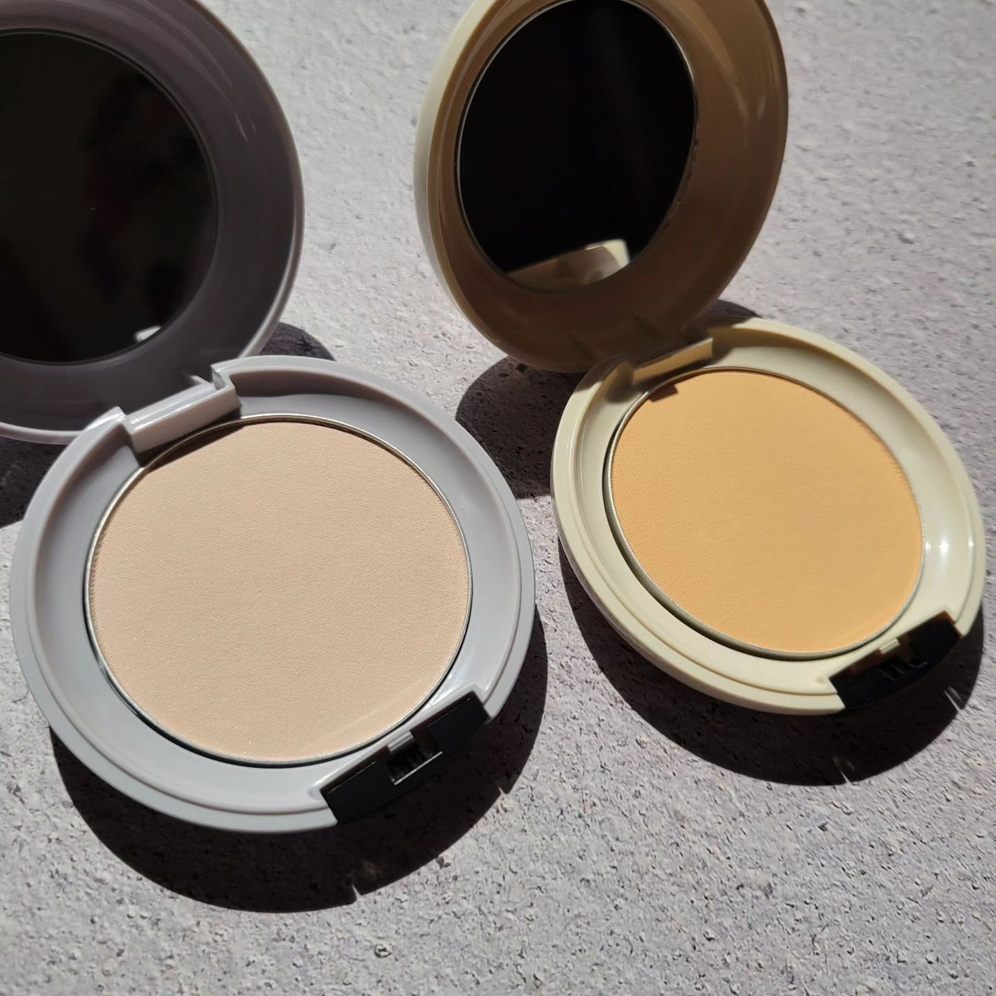 エアリータッチ アドシールドパウダー/クラブ/プレストパウダーを使ったクチコミ(6枚目)