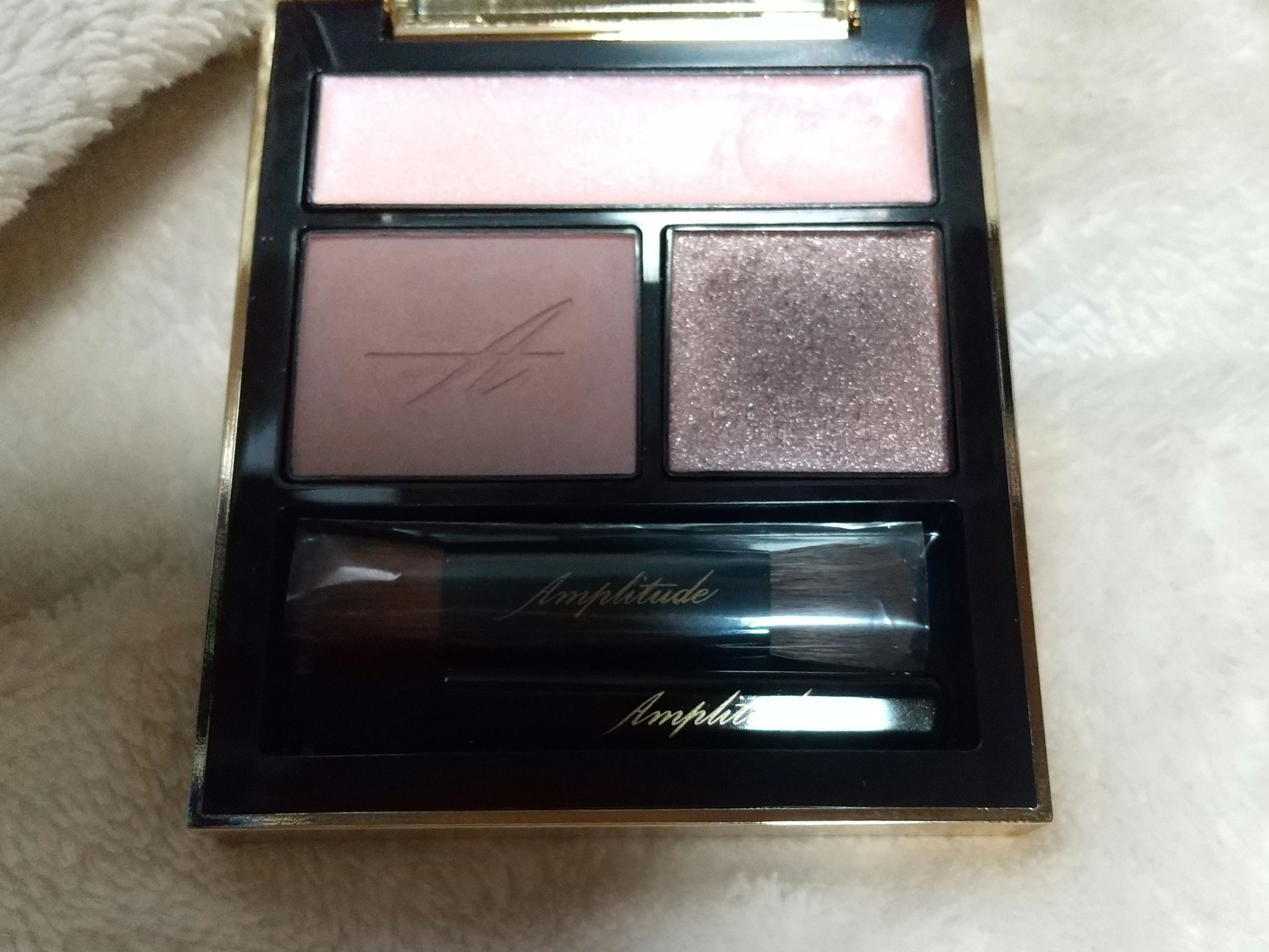 コンスピキュアス モノチークス/Amplitude/パウダーチークを使ったクチコミ（1枚目）