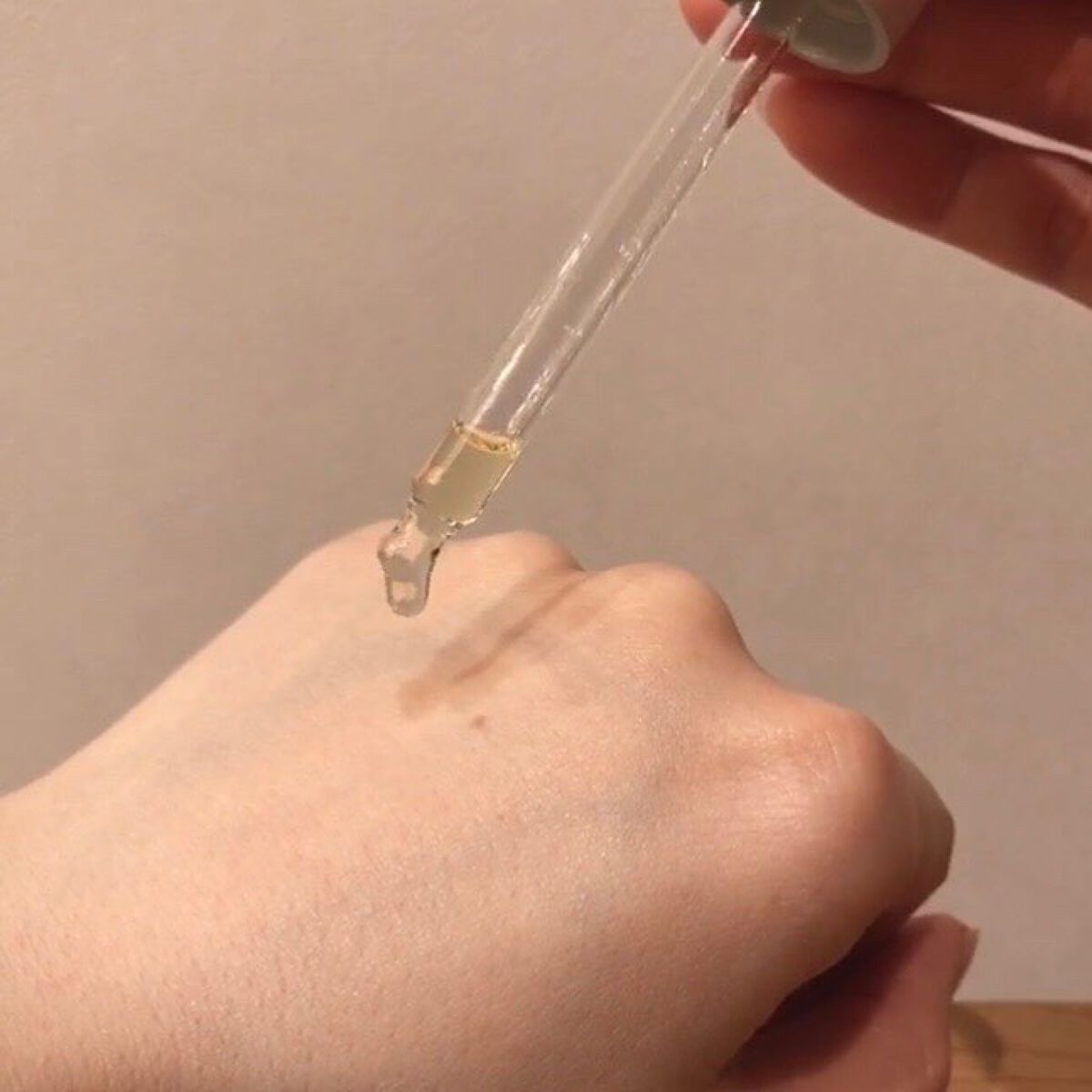 ざくろ フェイシャルオイル/WELEDA/フェイスオイルを使ったクチコミ(6枚目)