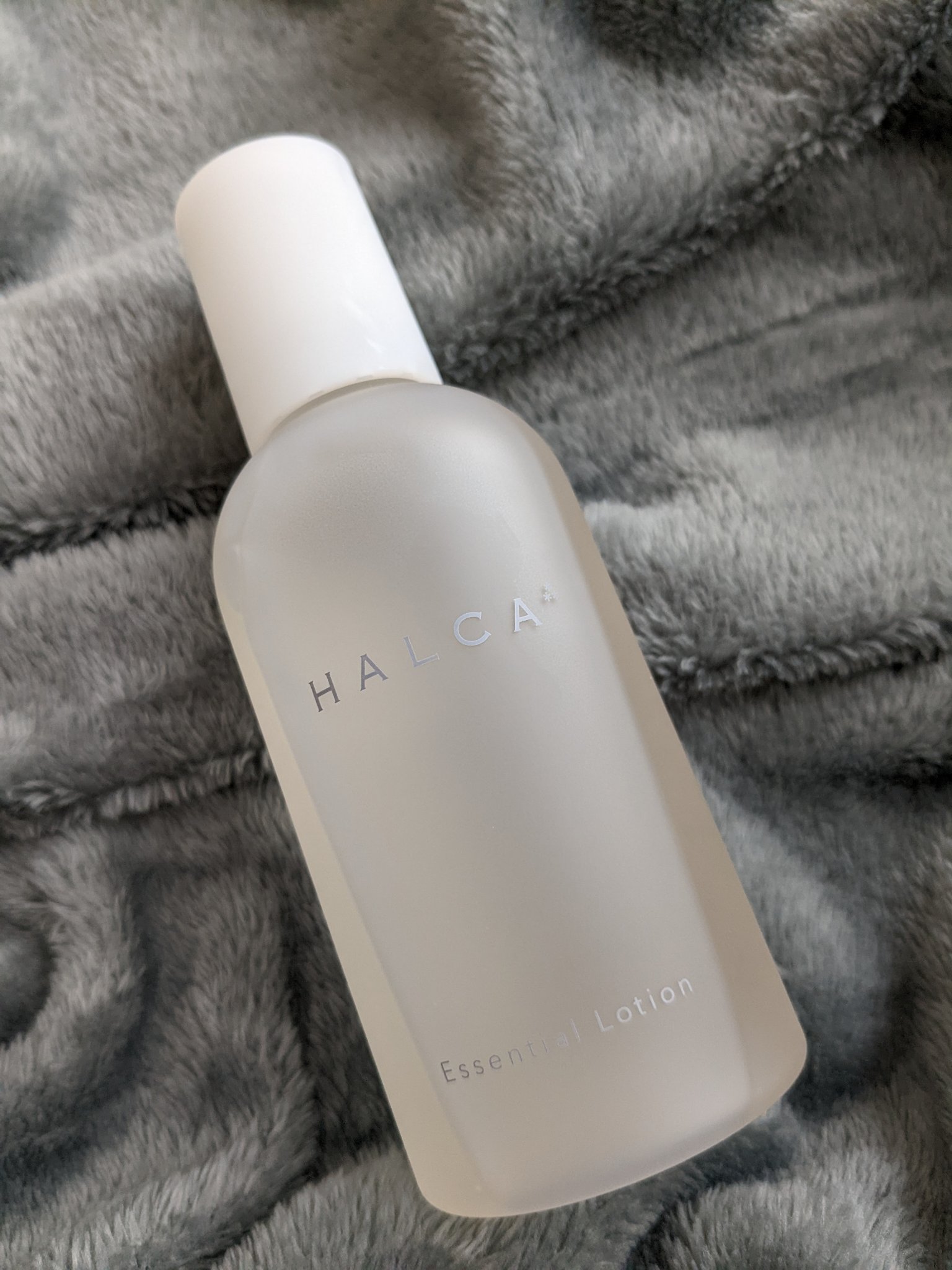 HALCA エッセンシャルローションのクチコミ「HALCA エッセンシャルローション 

とろっとしたテクスチャでクセはほぼなし。

美容液と.....」（1枚目）