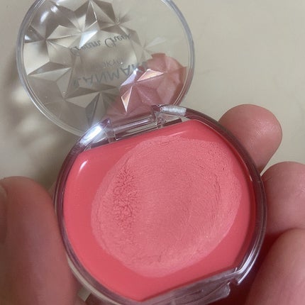 ハル on LIPS 「使い始めたけどなーんか馴染まない………。私には似合わない色なの..」(2枚目)