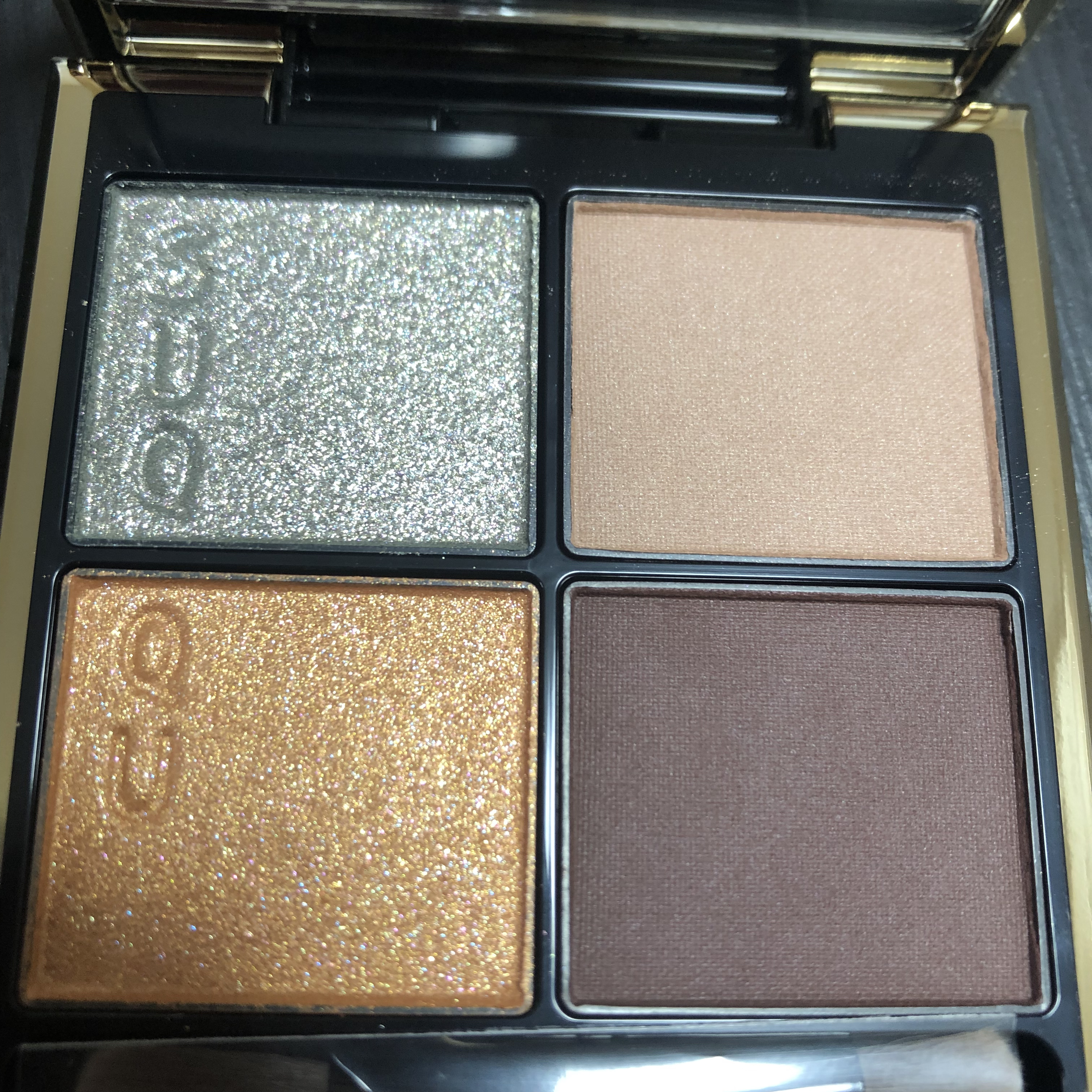 シグニチャー カラー アイズ 128 煌砂 - KOUSA（限定色）/SUQQU/アイシャドウパレットを使ったクチコミ（2枚目）