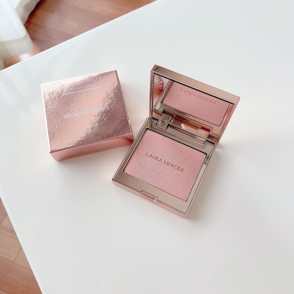 ローズグロウ イルミネーター /ローラ メルシエ/プレストパウダーを使ったクチコミ（1枚目）