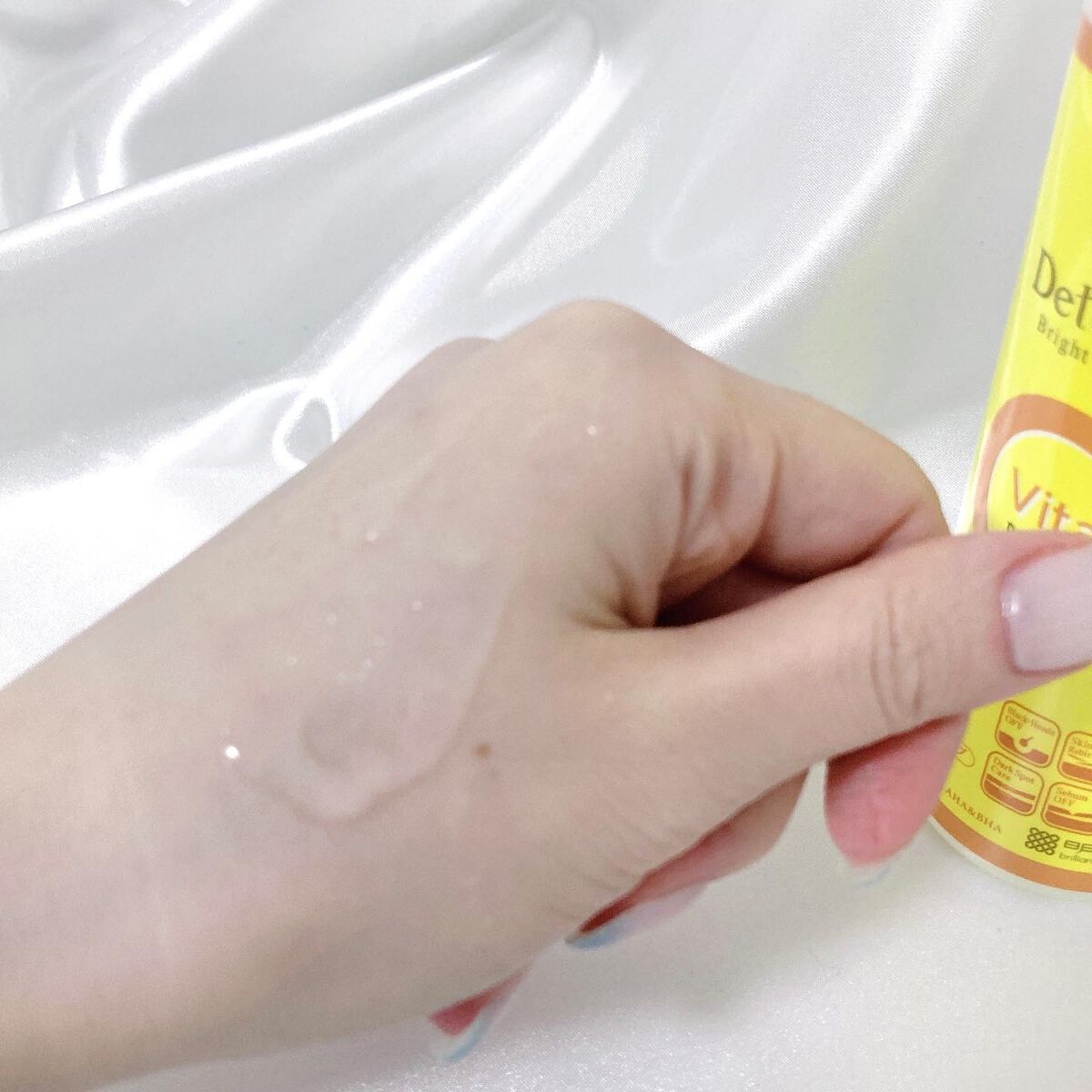 DETクリア ブライト＆ピール ピーリングジェリー＜ビタミンフルーツの香り＞/Detclear/スクラブ・ゴマージュを使ったクチコミ（3枚目）