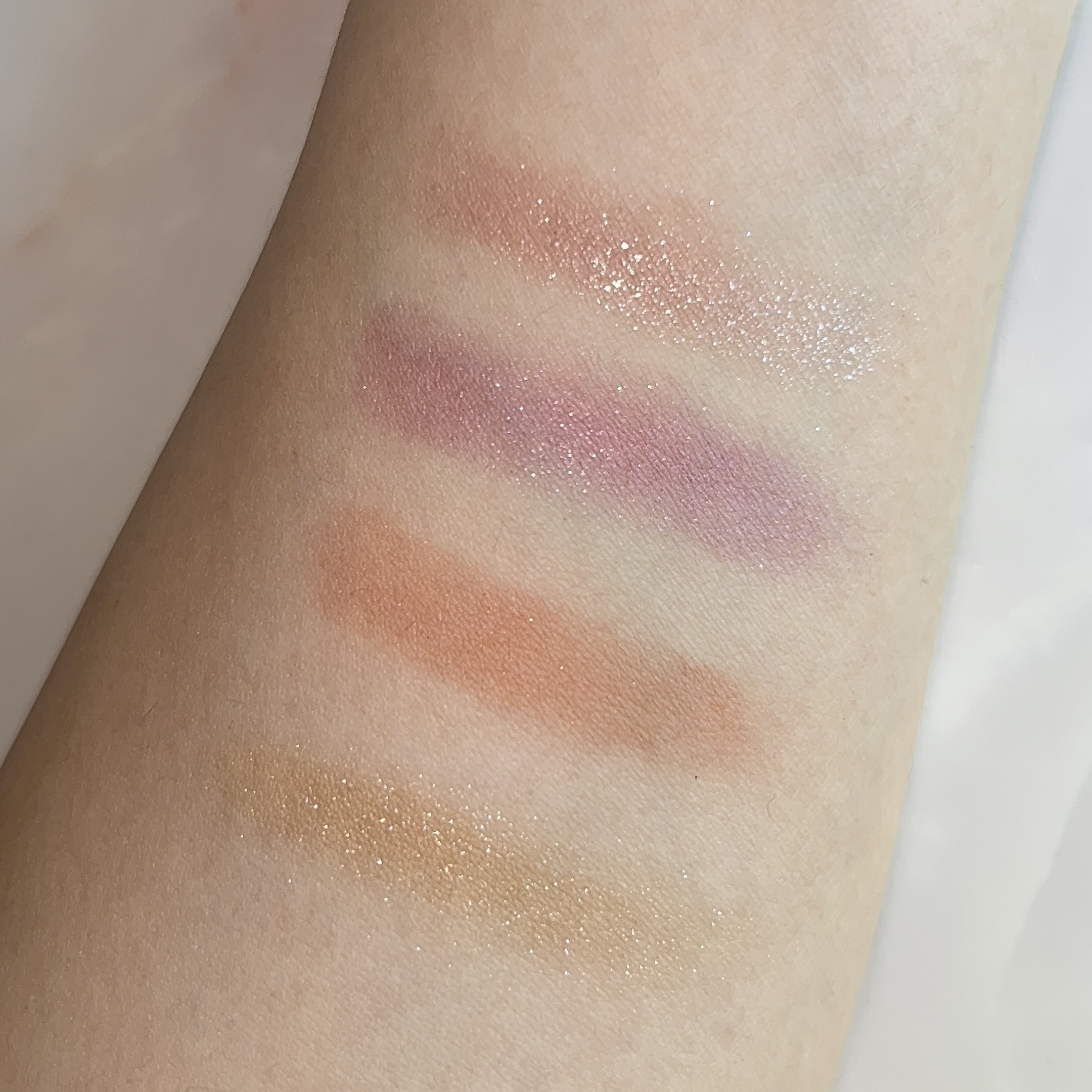 ミネラルクラッシィシャドー/エトヴォス/アイシャドウパレットを使ったクチコミ（2枚目）