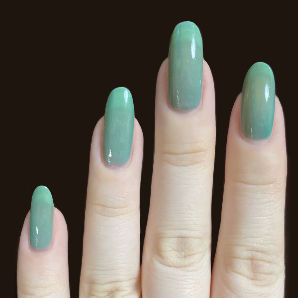 オサジ アップリフト ネイルカラー/OSAJI/マニキュアを使ったクチコミ（3枚目）