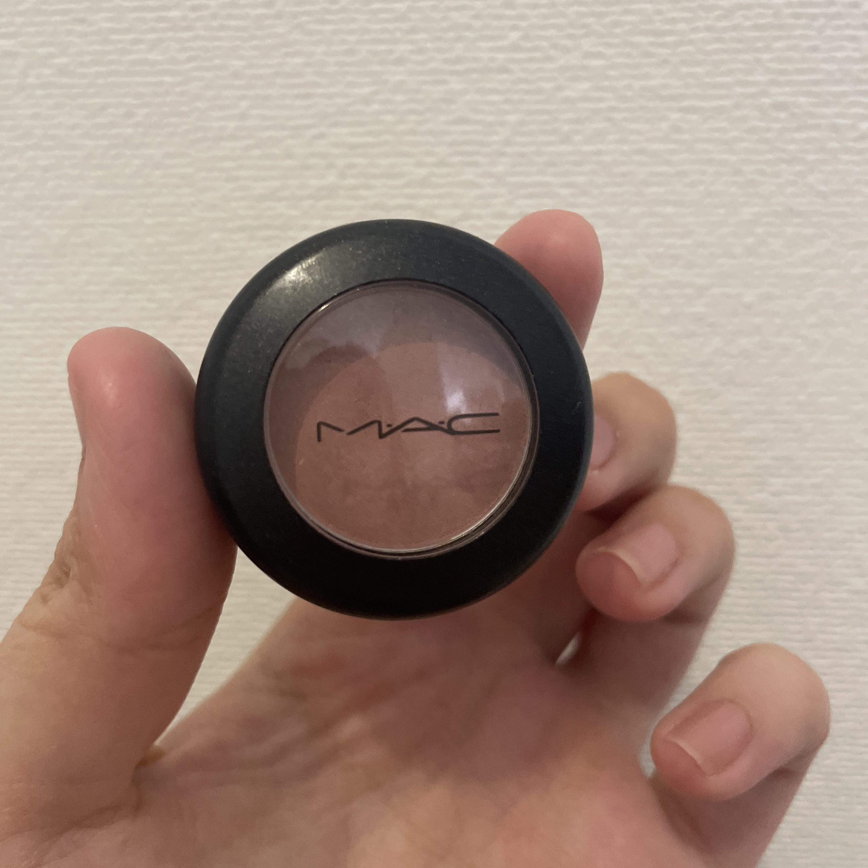 スモール アイシャドウ ガーリー/M・A・C/単色アイシャドウを使ったクチコミ（1枚目）