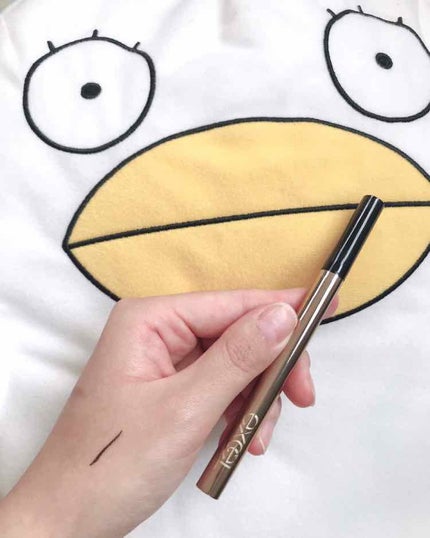 スキニーリッチライナー/excel/リキッドアイライナーを使ったクチコミ(1枚目)