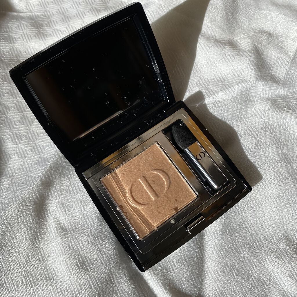 モノ クルール クチュール 530 チュール/Dior/単色アイシャドウを使ったクチコミ（3枚目）