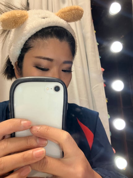 𐐪𝓐𝓴𝓲𐑂 on LIPS 「2日目【43℃⠀】メイクをしました。43℃温水の原因なのか。ま..」(3枚目)