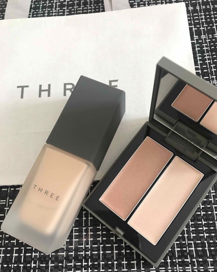 THREE シマリング グロー デュオ/THREE/クリームハイライトを使ったクチコミ(2枚目)