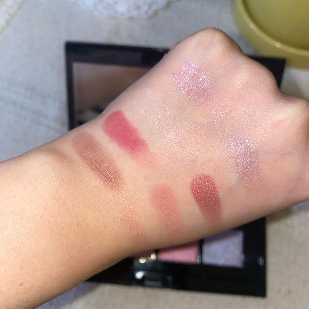 コンパクトアディクション “エターナル イン ピンク”/ADDICTION/アイシャドウパレットを使ったクチコミ(4枚目)