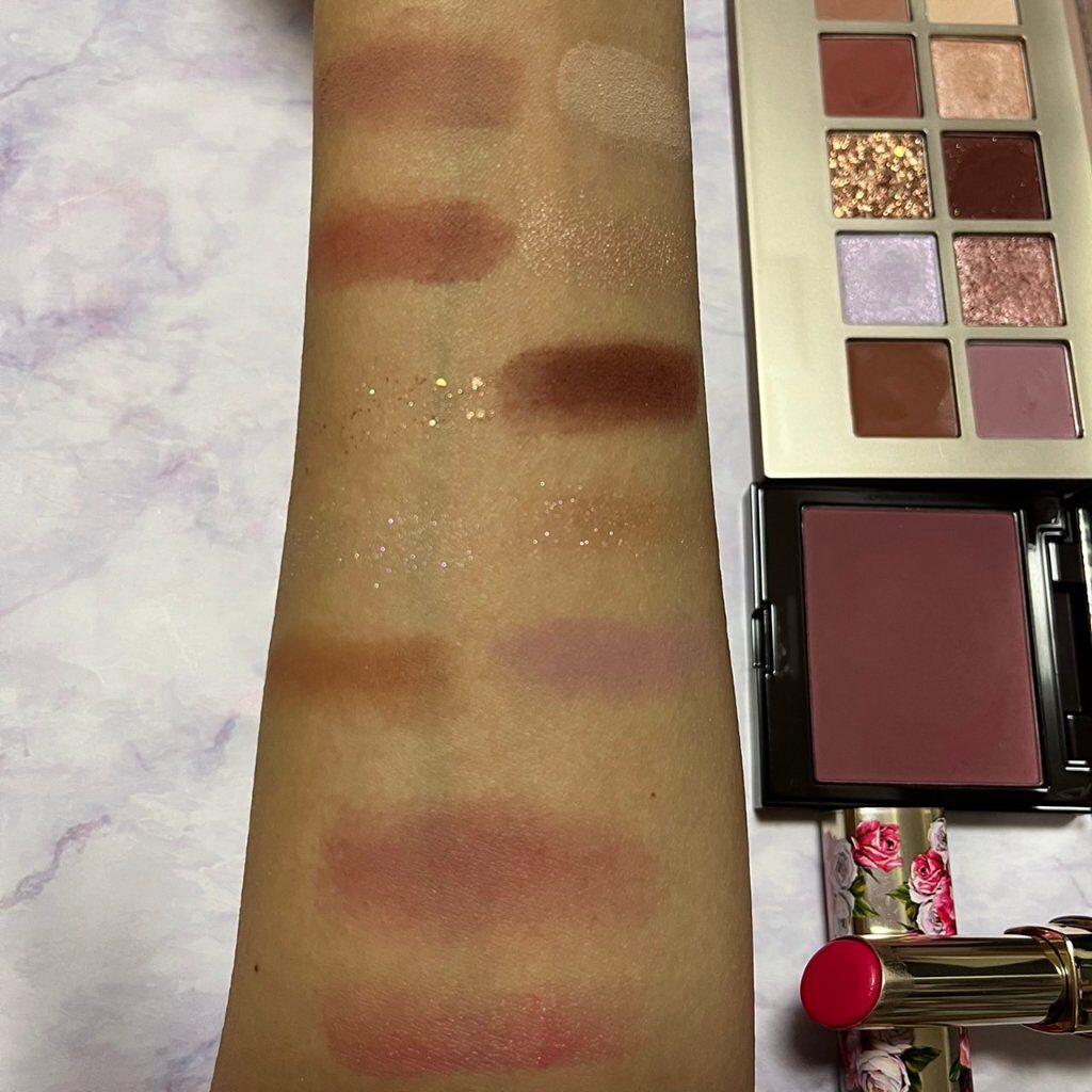 シアーリップス　ハイドレーティング　ティンティッドリップバーム 3 Spring Peony/DOLCE&GABBANA BEAUTY/リップバームを使ったクチコミ（2枚目）