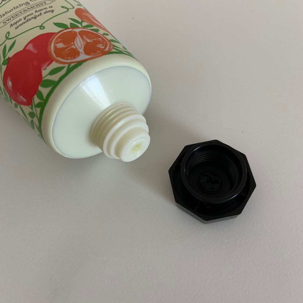 モイスウィート フルーツエッセンスインクリーム/菊星/ボディクリームを使ったクチコミ(4枚目)