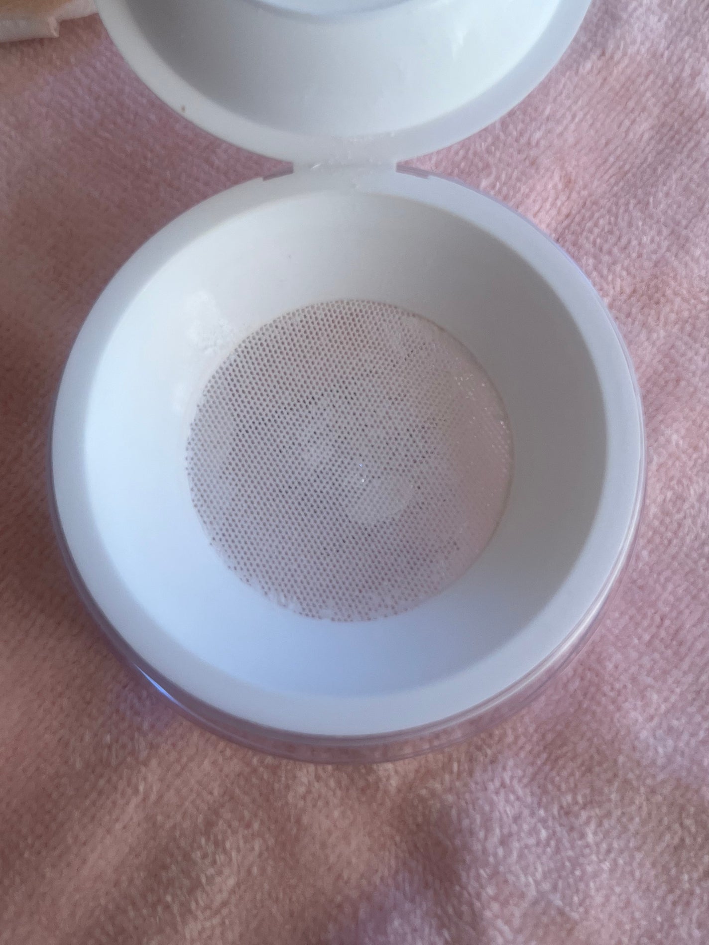 トランスルーセントセットフィニッシングパウダー/TFIT/ルースパウダーを使ったクチコミ(2枚目)