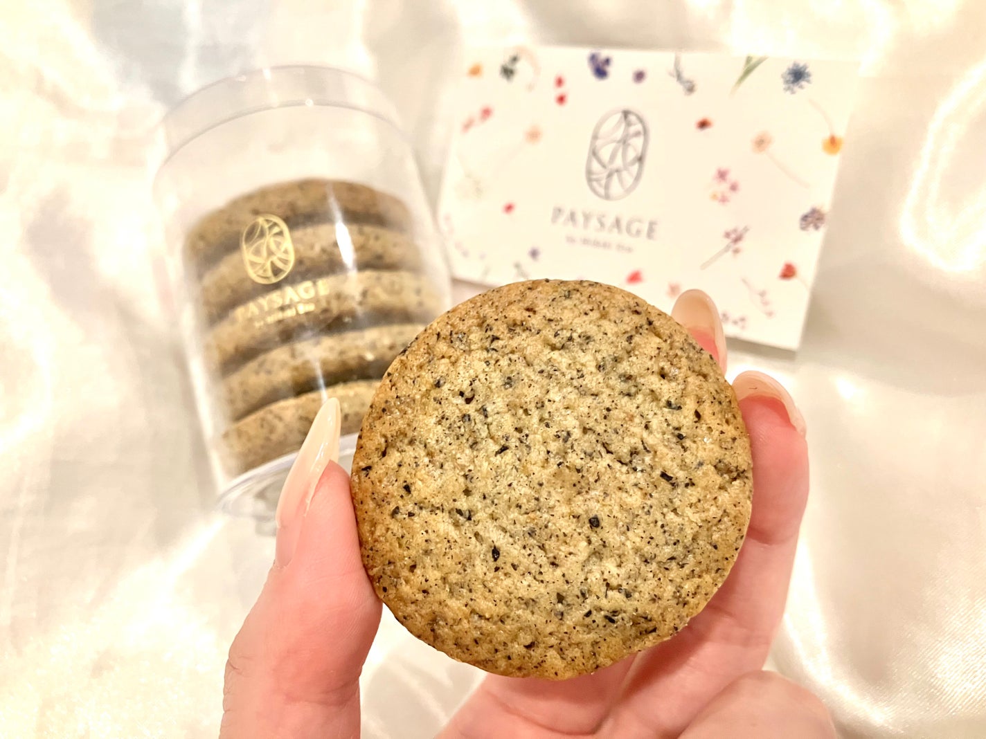 セラム ボディクリーム アンバーバニラ/ローラ メルシエ/ボディクリームを使ったクチコミ(5枚目)