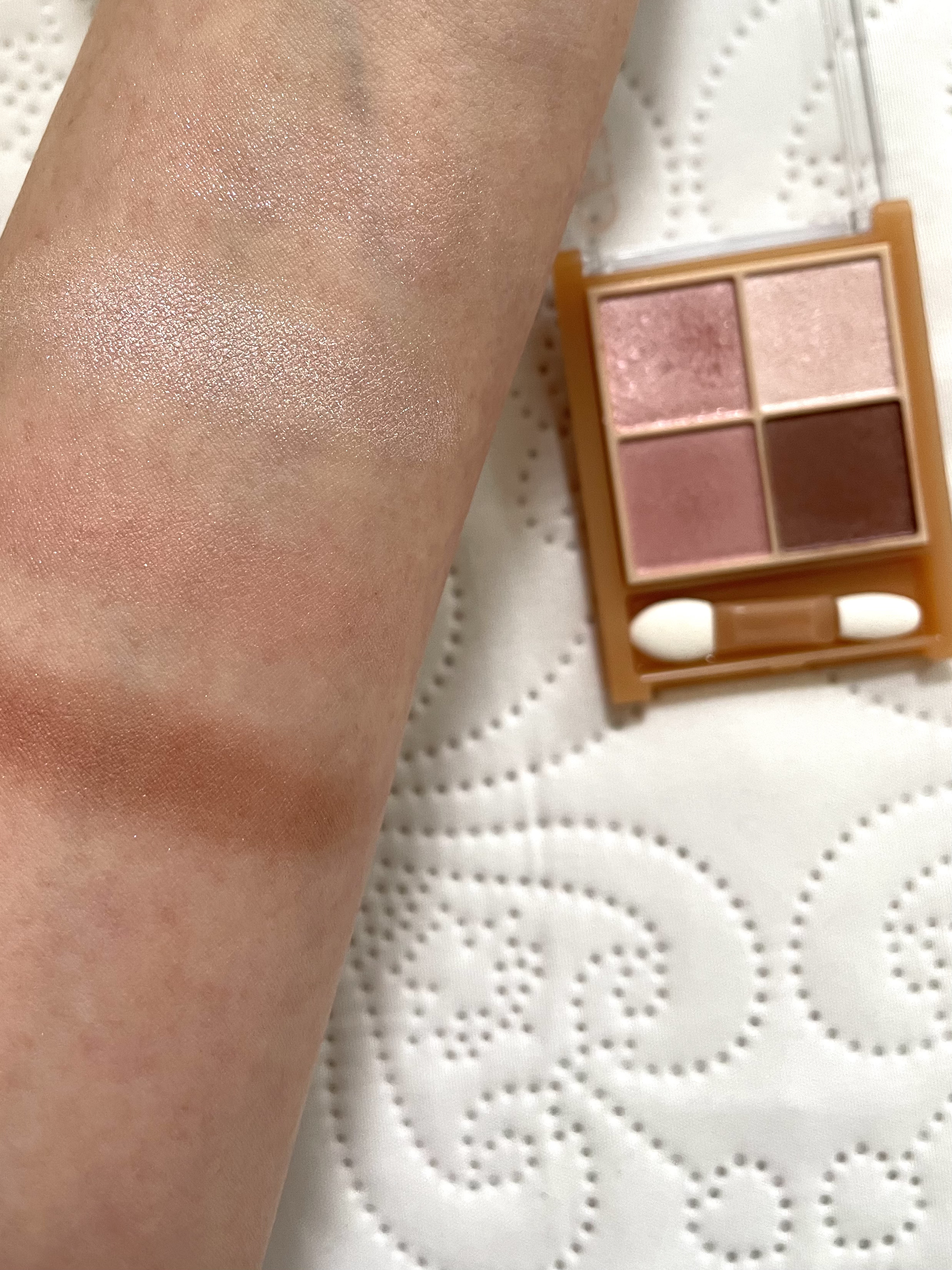 ベージュトーンアイシャドウ/CEZANNE/アイシャドウパレットを使ったクチコミ（2枚目）