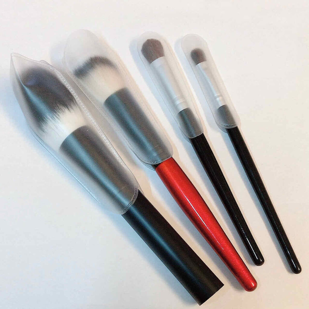 メイクブラシカバー/セリア/その他化粧小物を使ったクチコミ（2枚目）