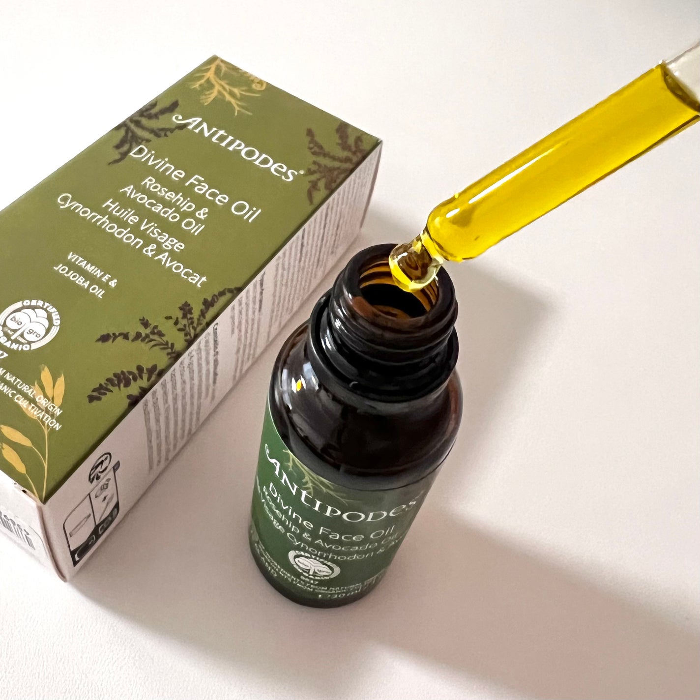ディバイン アボカド&ローズヒップ フェイスオイル/Antipodes/フェイスオイルを使ったクチコミ(2枚目)