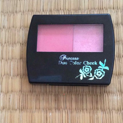 エルファー プリンセスデュオカラーチーク A/DAISO/パウダーチークを使ったクチコミ(1枚目)