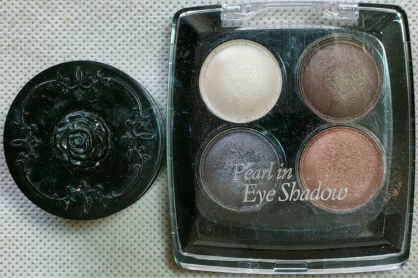 アイ グリッター/ANNA SUI/単色アイシャドウを使ったクチコミ(2枚目)