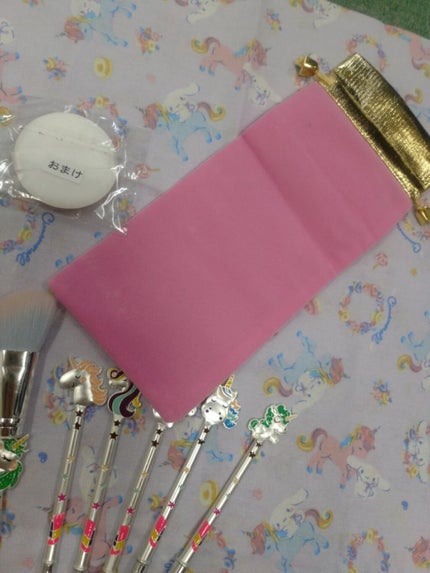 ユニコーンのブラシ7本セット/Qoo10/メイクブラシを使ったクチコミ(2枚目)