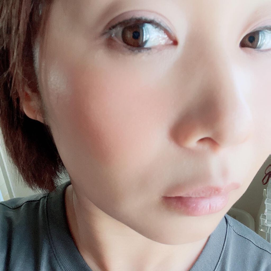 レ ベージュ オー ドゥ ブラッシュ/CHANEL/リキッドチークを使ったクチコミ（2枚目）