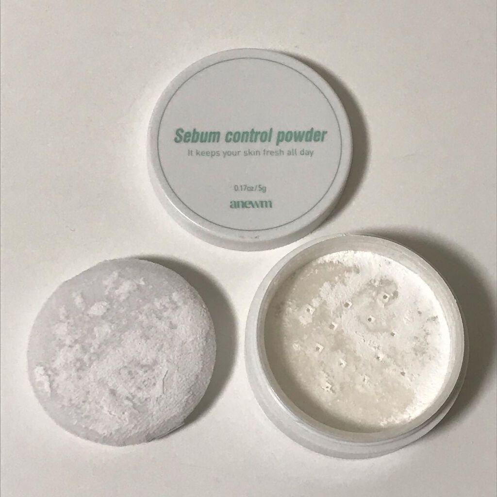 アニューム セバム コントロール パウダー/saat insight/ルースパウダーを使ったクチコミ（2枚目）