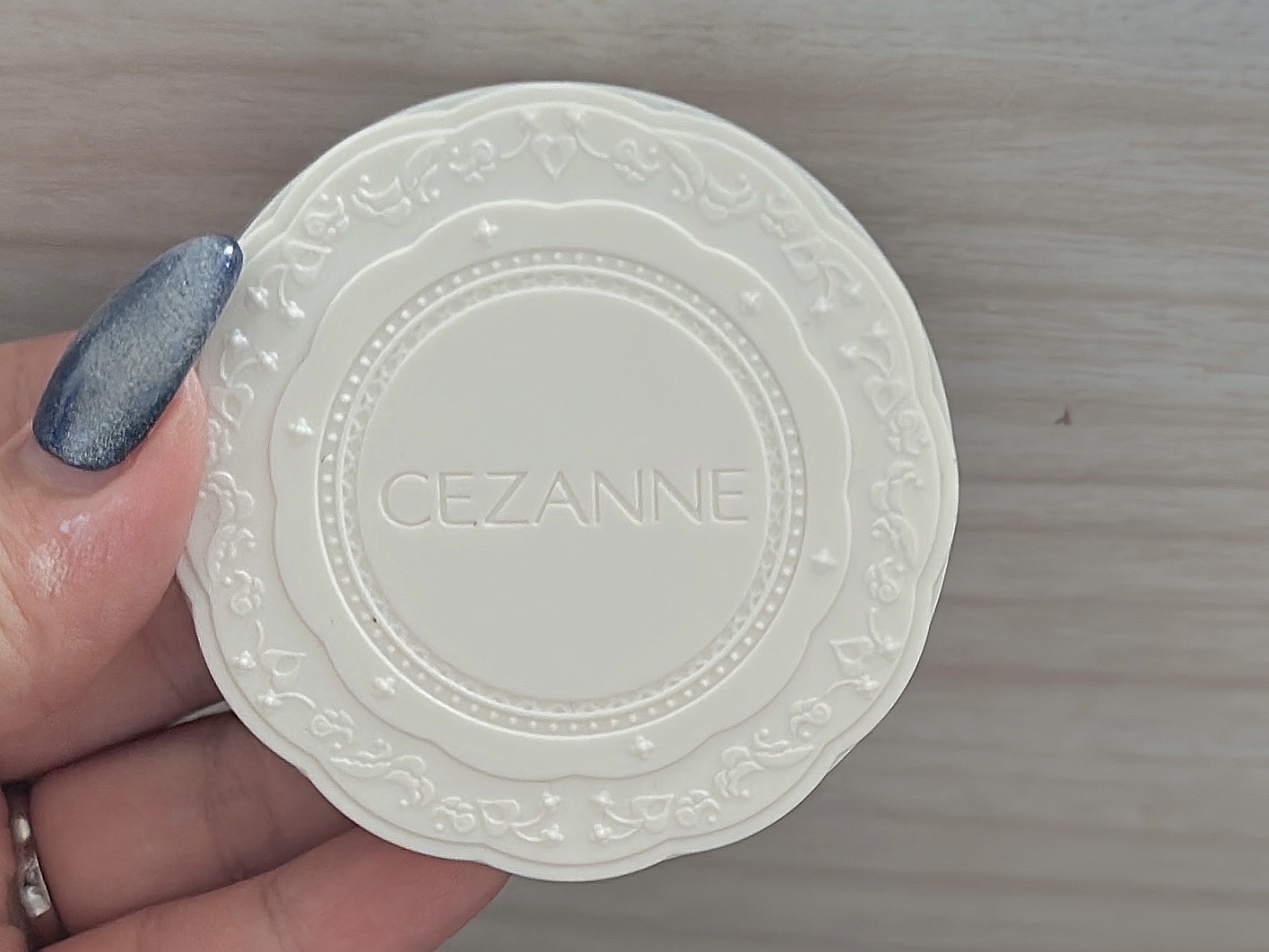 UVシルクカバーパウダー 00 ライトベージュ/CEZANNE/プレストパウダーを使ったクチコミ（1枚目）