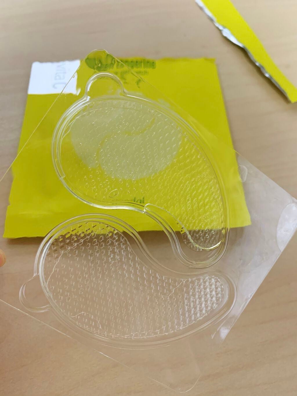 グリーンタンジェリン ビタC アイジェルパッチ/goodal/アイケア・アイクリームを使ったクチコミ(2枚目)