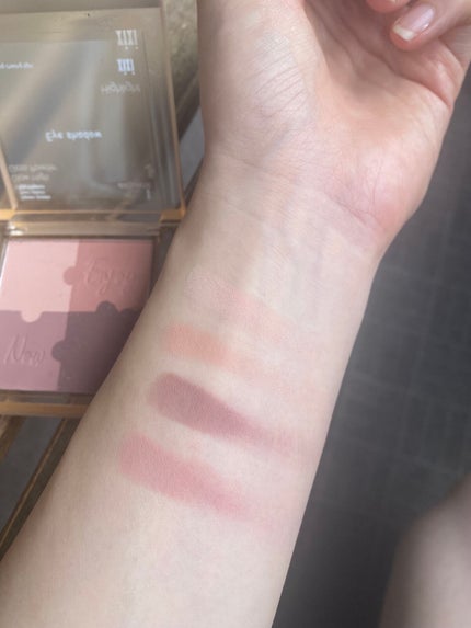 ぷぅぴぃ《紫コス部💜💗》 on LIPS 「🧩xixi🧩JigsawpuzzleFourcolorsEye..」(3枚目)