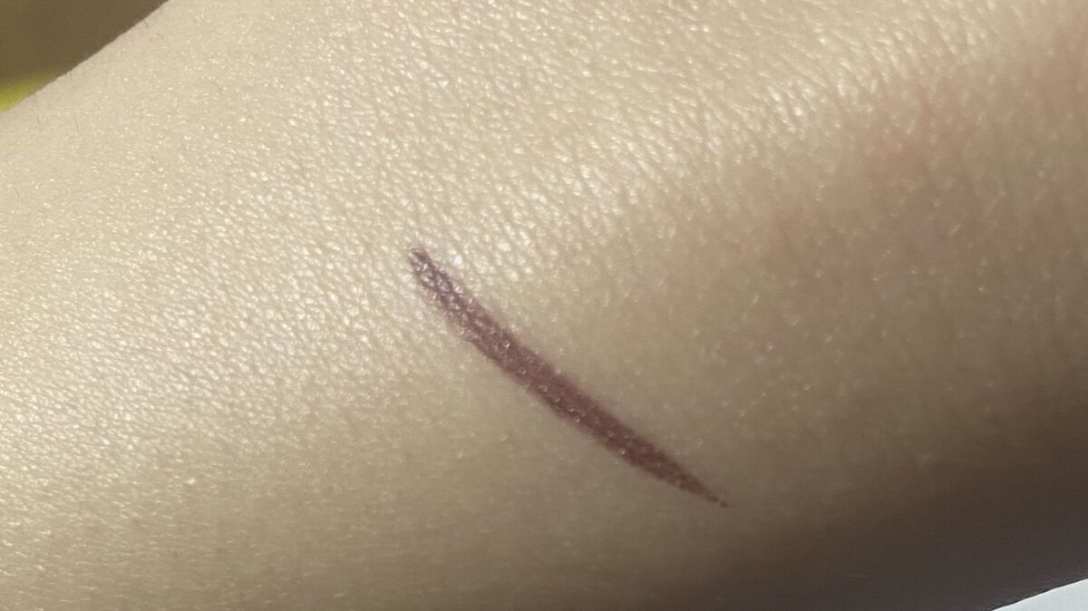 リキッドアイライナーR4 ワインブラウン（ 河北裕介コラボ）【数量限定】/ラブ・ライナー/リキッドアイライナーを使ったクチコミ（2枚目）