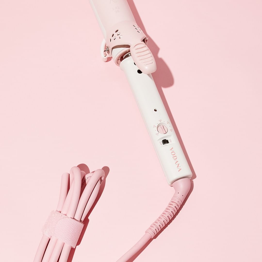 VODANA ＊バイオレット カールヘアアイロン 40mm 外巻き　ヨシンモリ VODANAの40mmのコテで韓国風巻き髪🥀32mmとも比較 - YouTube