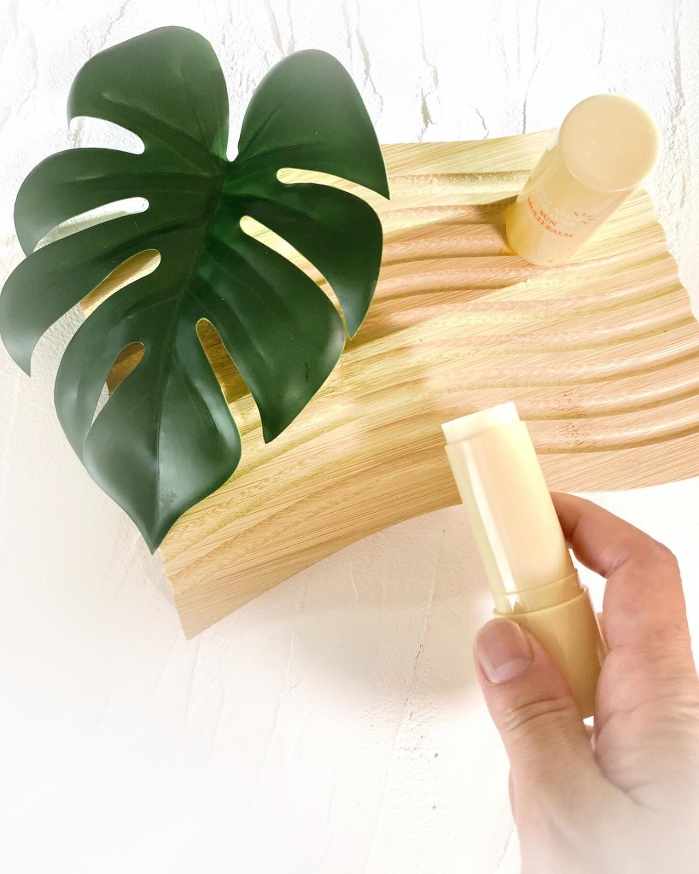 コラーゲンモイスチャーSUNマルチバーム/DERMASHARE/日焼け止めスティックを使ったクチコミ（2枚目）