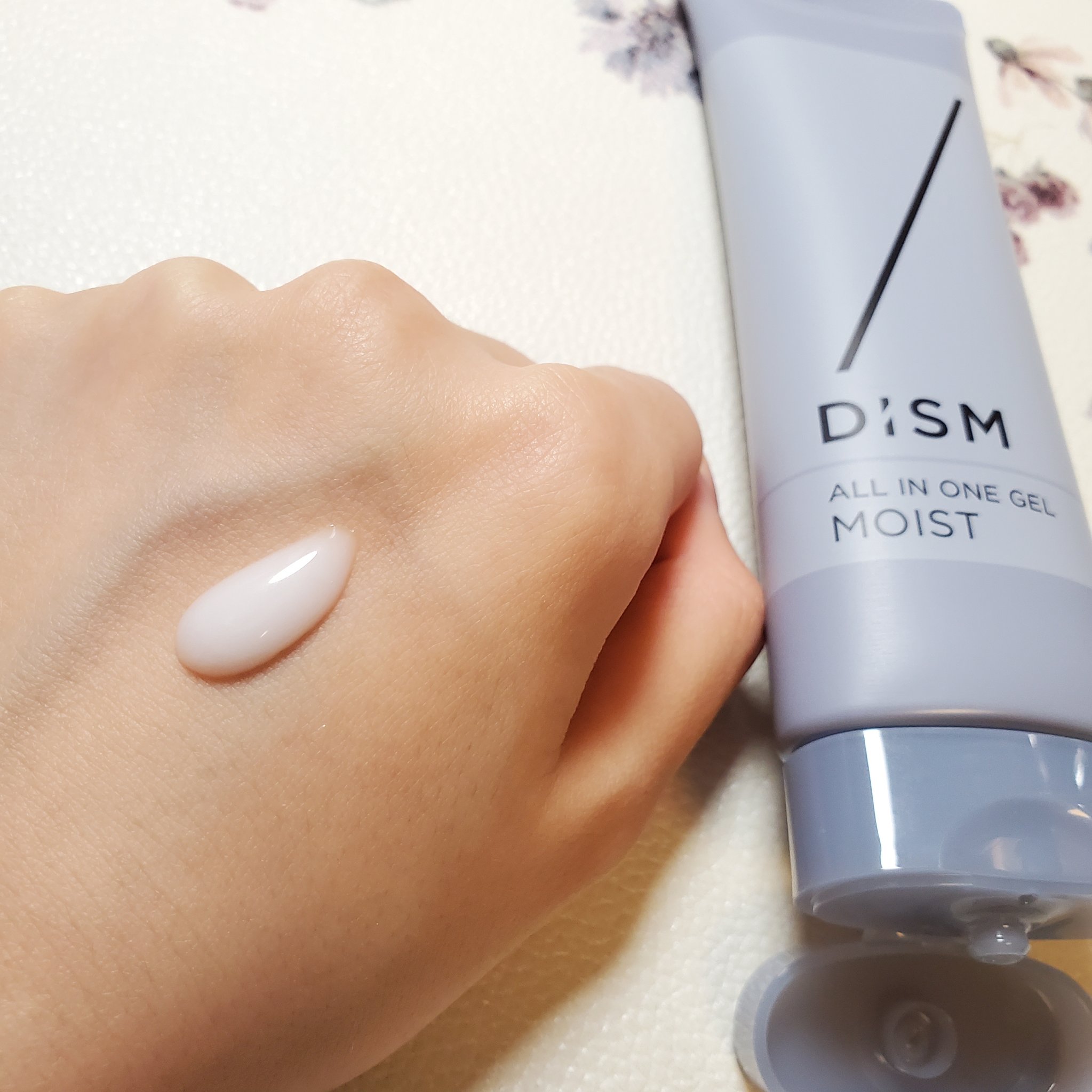 ディズム オールインワンジェル モイスト [しっとりタイプ]/DISM/オールインワン化粧品を使ったクチコミ（2枚目）