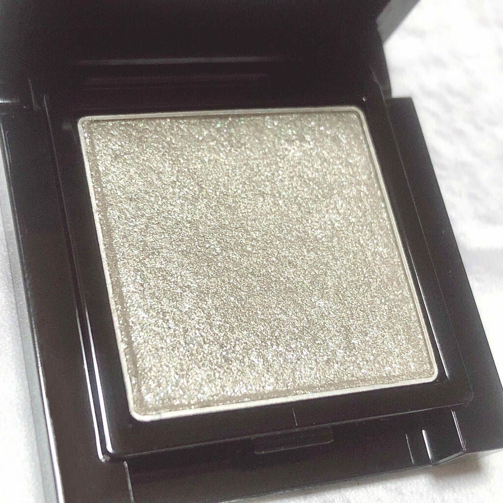 ヴィセ アヴァン シングルアイカラー/Visée/単色アイシャドウを使ったクチコミ(3枚目)