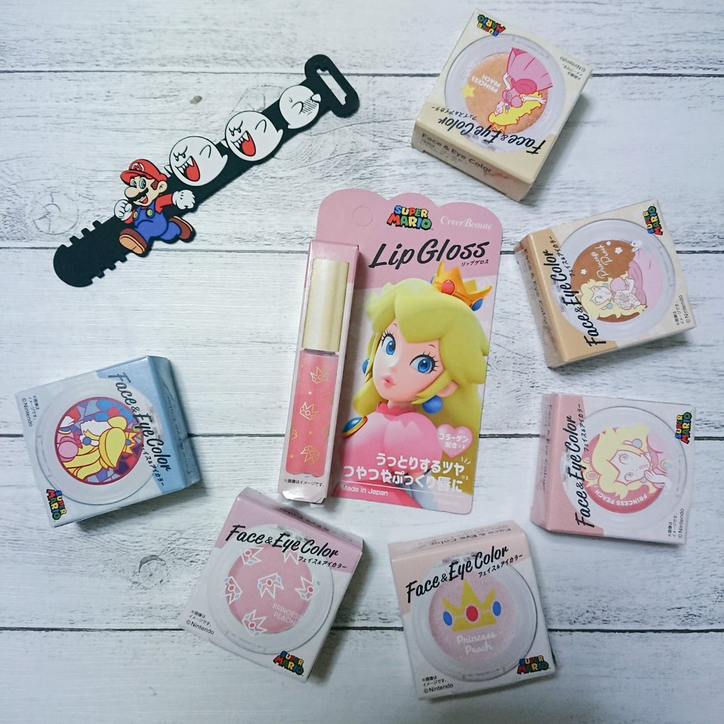 スーパーマリオ　ピーチ姫　フェイス＆アイカラー (パウダータイプ)/クレアボーテ/単色アイシャドウを使ったクチコミ（1枚目）