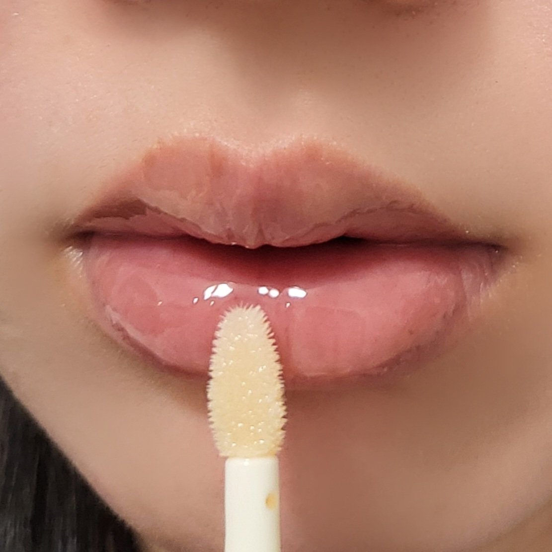 スージングヴィーガンリップオイル/Laka/リップオイルを使ったクチコミ（3枚目）