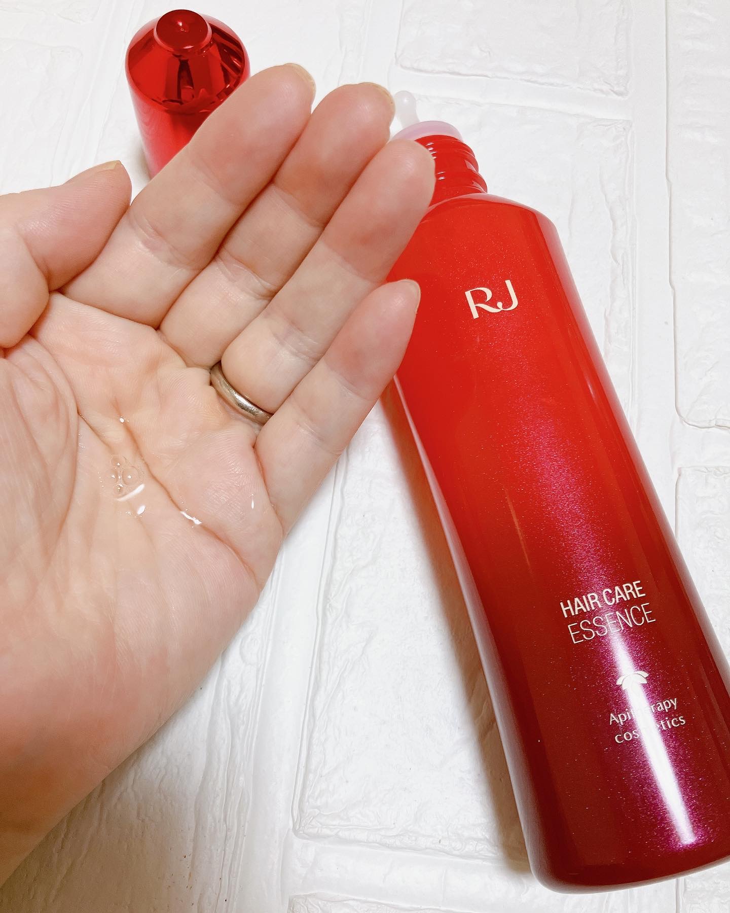 薬用 RJ地肌ケア エッセンス /アピセラピーコスメティクス/頭皮ローションを使ったクチコミ（3枚目）