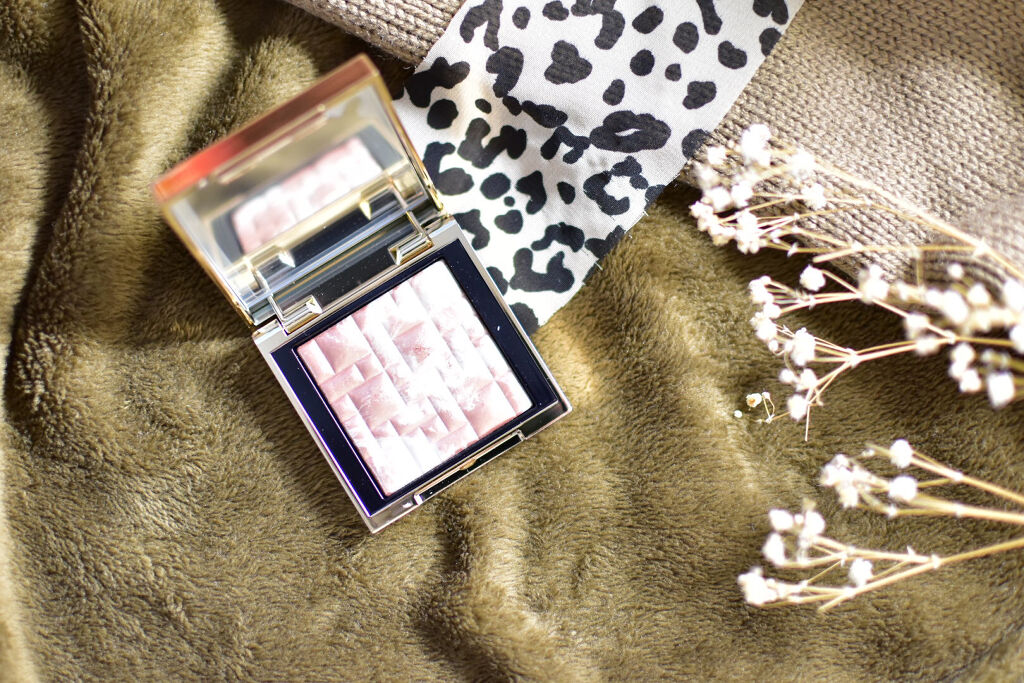 ハイライティング パウダー 01 ピンクグロウ(ミニ)/BOBBI BROWN/パウダーハイライトを使ったクチコミ（2枚目）