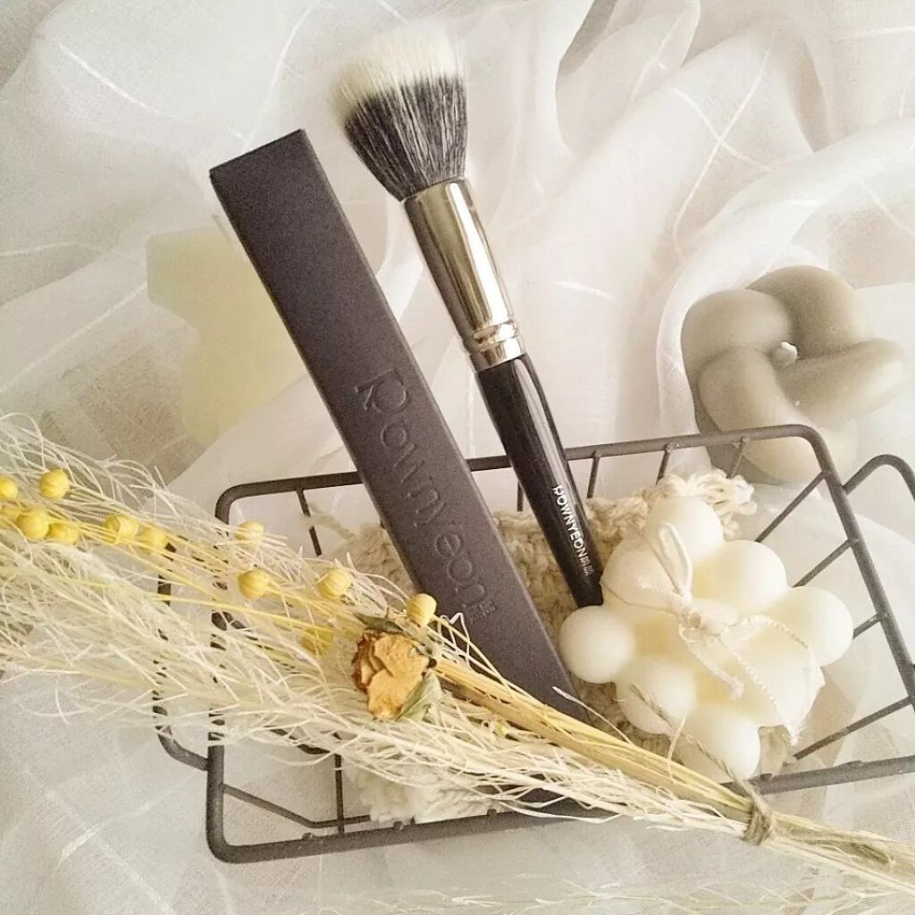 山羊毛パウダーブラシ/Rownyeon/メイクブラシを使ったクチコミ(3枚目)