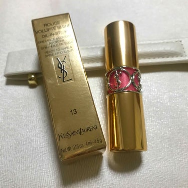 イブサンローラン ルージュヴォリュプテシャイン13番です💄

私にとってイブサンローランデビューした商品です☺️

使用感は、滑らかでするっと伸びて発色がよく、唇に触れると贅沢な感じがします🥰
イブサン