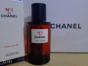 CHANEL ロー ルージュ N°1 ドゥ シャネルのクチコミ「今日は初おシャネルの香水です！

寝香水として人気の高い
CHANEL  ロー ルージュ N°.....」（2枚目）