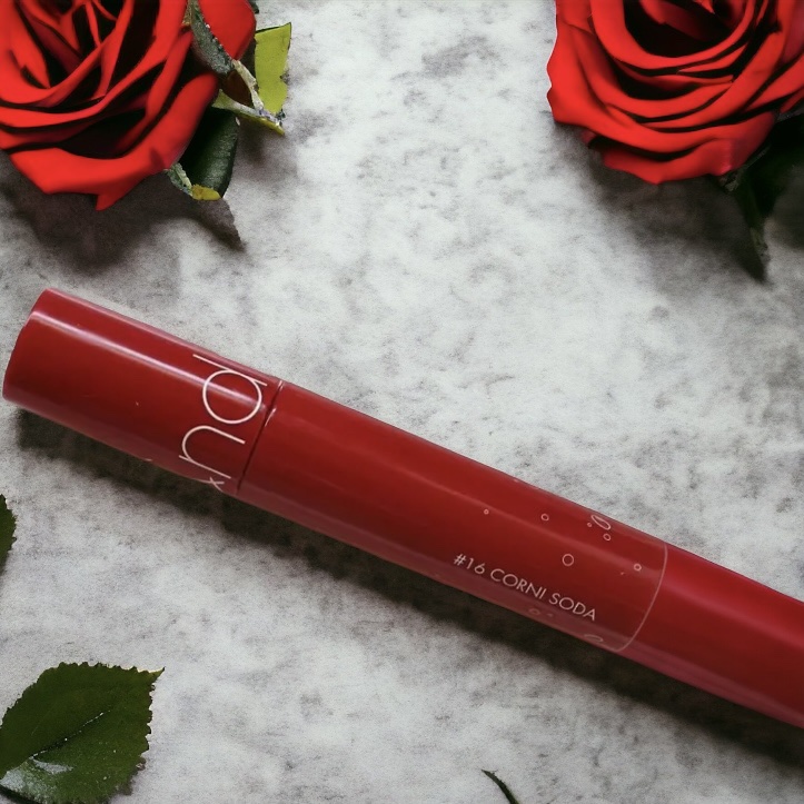 ジューシーラスティングティント 16 コルニソーダ(CORNI SODA)/rom&nd/リップティントを使ったクチコミ（1枚目）